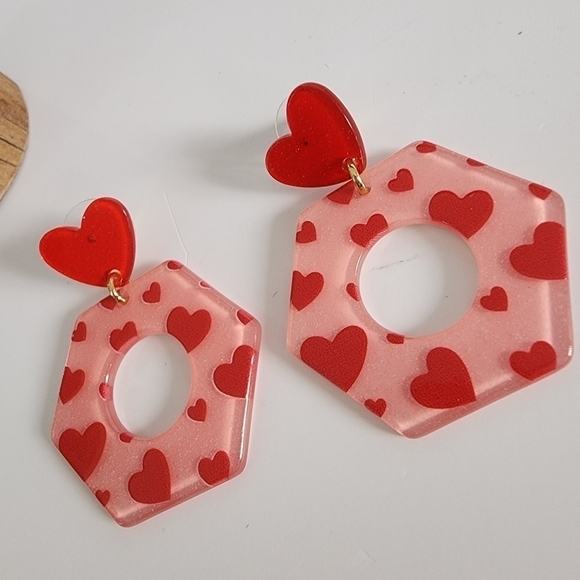 NEW Valentines Heart Pink Red Resin Earring - Picture 7 of 8